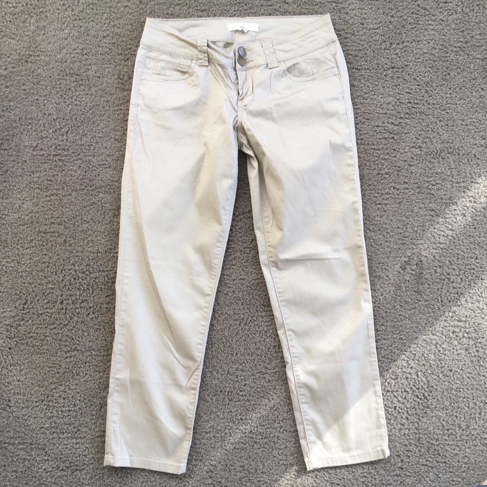 Khaki pants Forever 21 size 24
